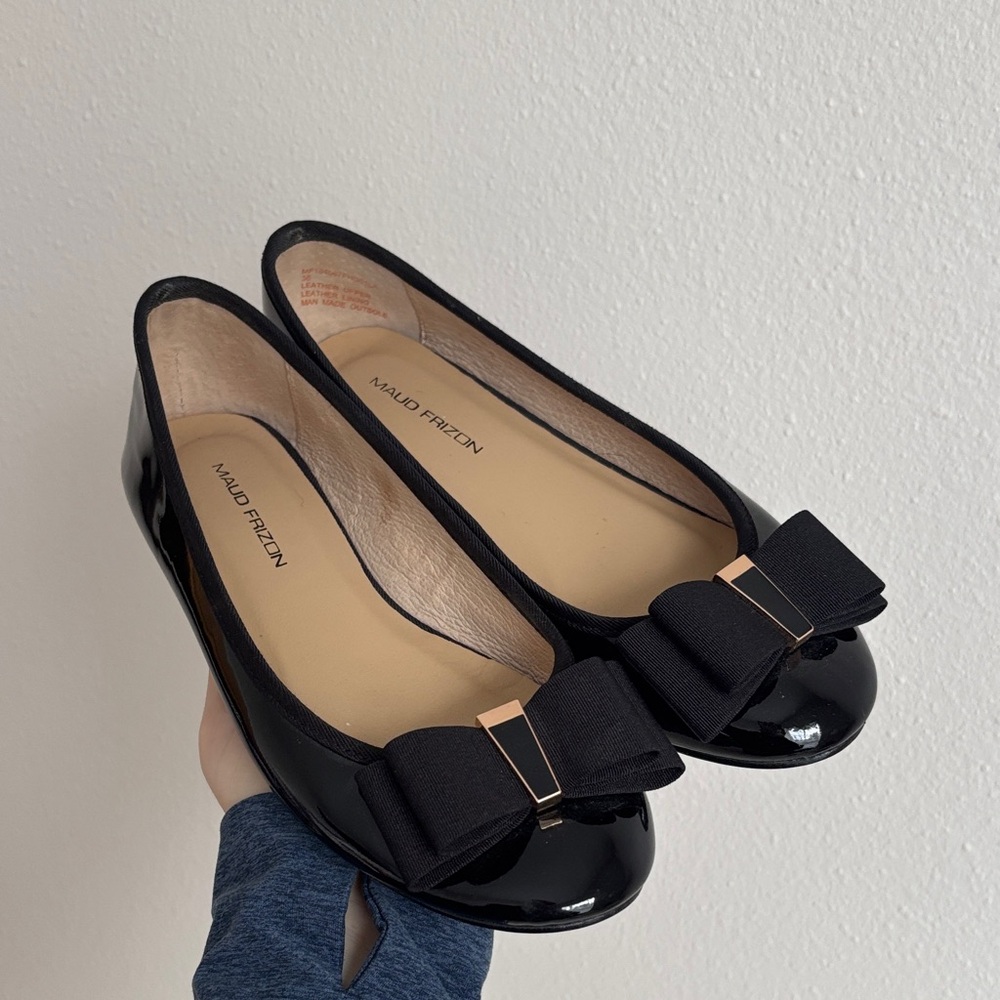 Maud Frizon black patent leather ballet flats bow and gold accents y2k sz EU 36